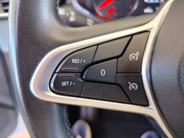 RENAULT Clio usata, con Servosterzo