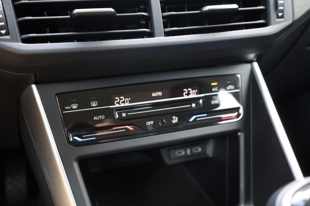 VOLKSWAGEN Taigo usata, con Specchietto retrovisore con funzione antiabbagliamento