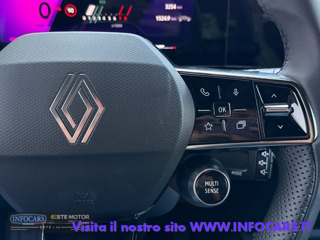 RENAULT Clio usata, con Volante in pelle