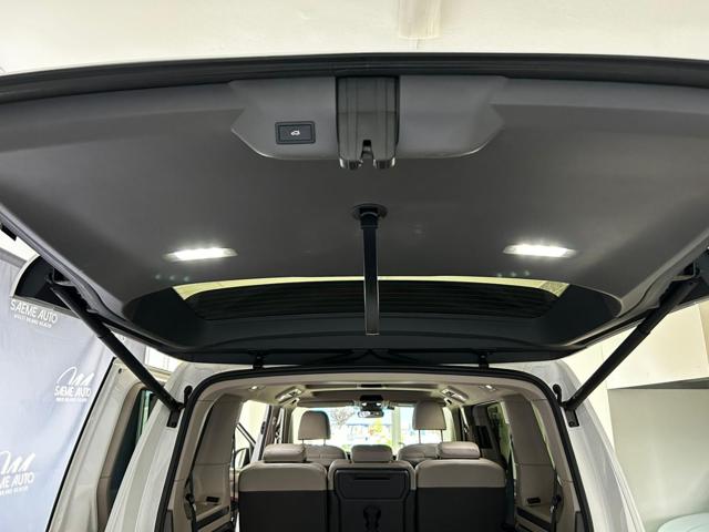 VOLKSWAGEN Multivan usata, con Monitoraggio pressione pneumatici