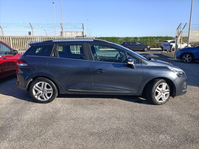 RENAULT Clio usata, con Controllo trazione