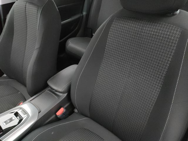 PEUGEOT 308 usata, con Controllo automatico clima