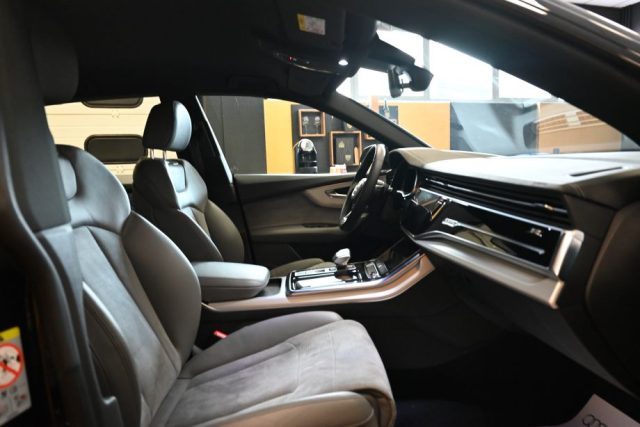 AUDI Q8 usata 34
