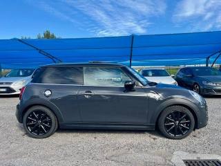 MINI Cooper S usata, con Autoradio
