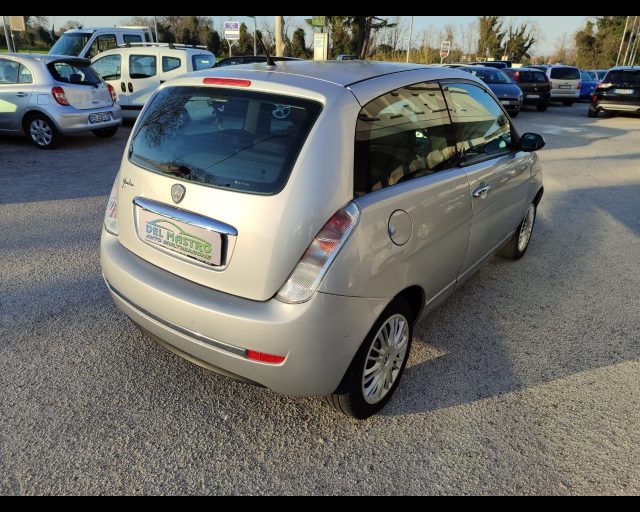 LANCIA Ypsilon usata, con Immobilizzatore elettronico