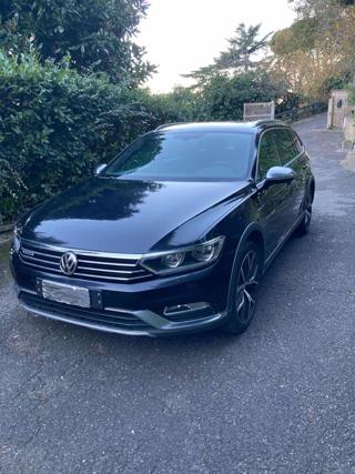 VOLKSWAGEN Passat usata, con Sistema di navigazione