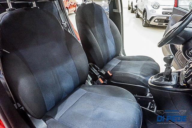 LANCIA Ypsilon usata, con Luci diurne