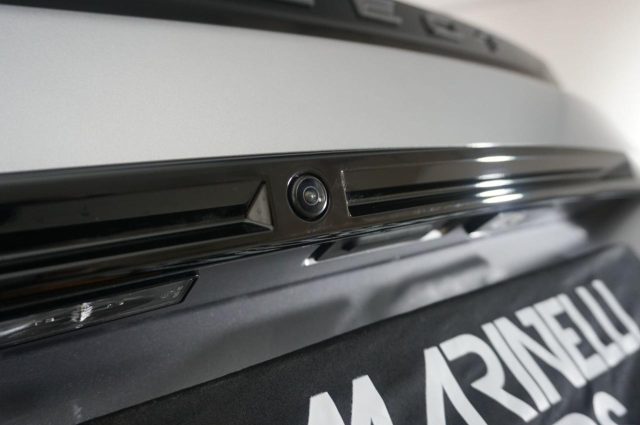PEUGEOT 2008 usata, con Cruise Control