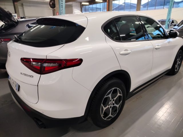 ALFA ROMEO Stelvio usata, con Autoradio