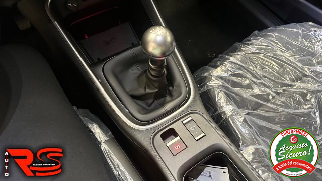 JEEP Avenger usata, con USB