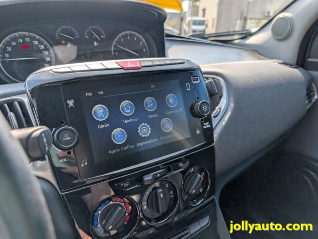 LANCIA Ypsilon usata, con MP3