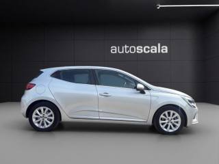 RENAULT Clio usata, con Autoradio