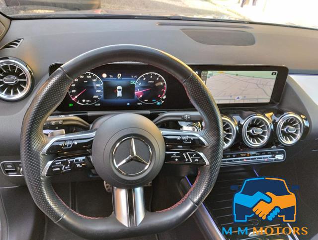 MERCEDES-BENZ GLA 200 usata, con Chiusura centralizzata