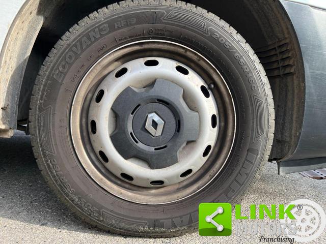 RENAULT Trafic usata, con Fendinebbia