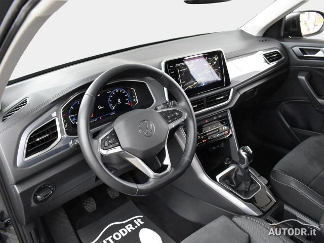 VOLKSWAGEN T-Roc usata, con Autoradio
