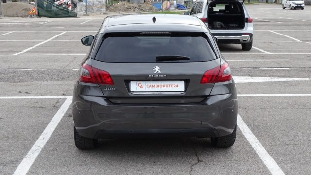PEUGEOT 308 usata, con Autoradio