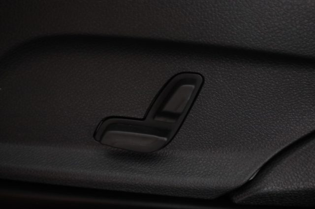 MERCEDES-BENZ GLC 220 usata 14
