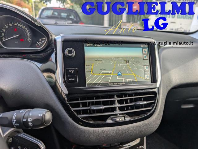 PEUGEOT 208 usata, con Leve al volante