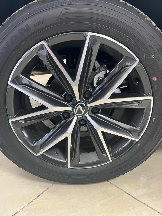 LEXUS LBX usata, con Climatizzatore