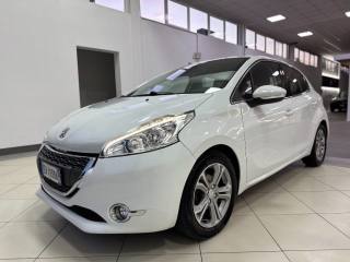 PEUGEOT 208 usata, con Airbag testa