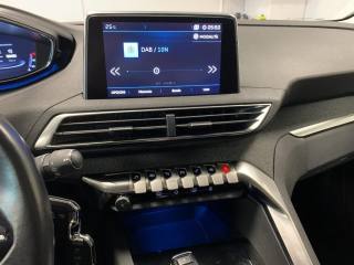 PEUGEOT 3008 usata, con Leve al volante