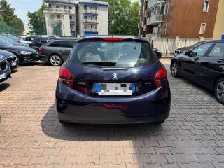 PEUGEOT 208 usata, con Autoradio