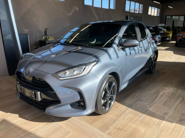 TOYOTA Yaris usata, con Cerchi in lega