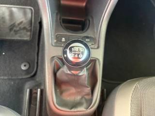 VOLKSWAGEN up! usata, con Hill holder