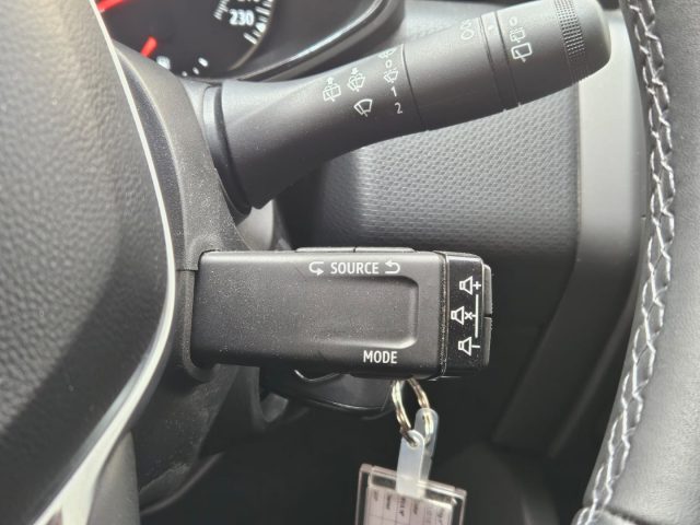 RENAULT Clio usata, con USB