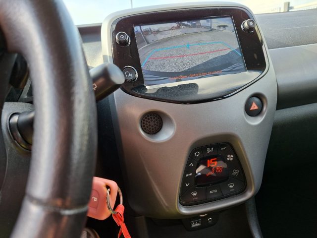 TOYOTA Aygo usata 8