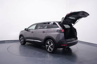 PEUGEOT 5008 usata, con Android Auto
