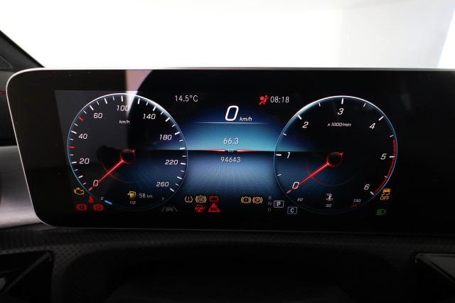 MERCEDES-BENZ CLA usata 6