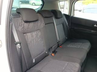 PEUGEOT 3008 usata, con USB