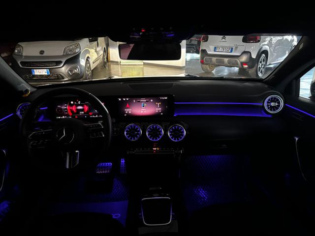 MERCEDES-BENZ A 200 usata, con Cronologia tagliandi