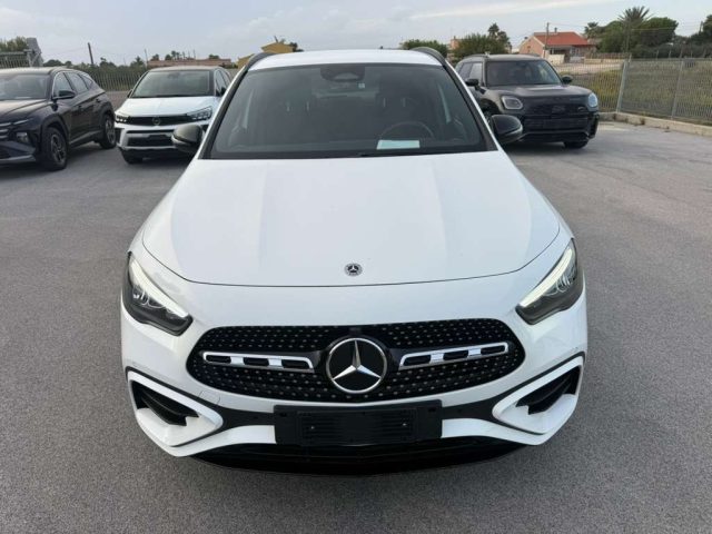 MERCEDES-BENZ GLA 200 usata, con Airbag