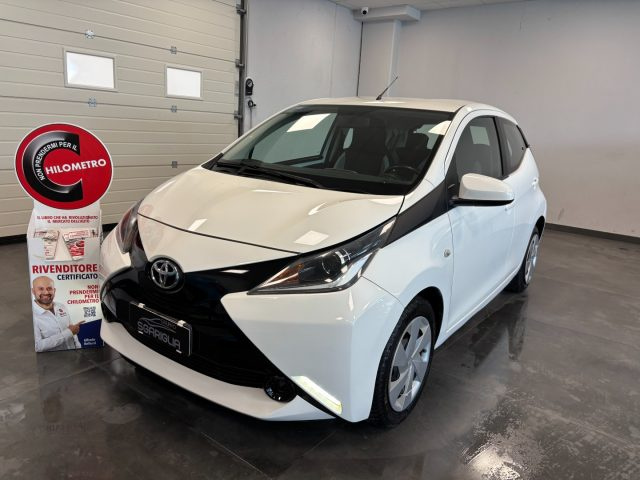 TOYOTA Aygo usata, con Leve al volante