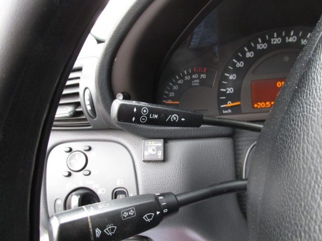 MERCEDES-BENZ C 200 usata, con Marmitta catalitica