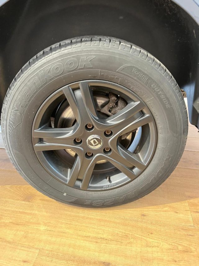 VOLKSWAGEN Caravelle usata, con Autoradio