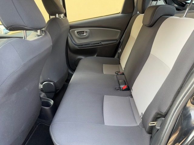 TOYOTA Yaris usata, con Sistema di navigazione