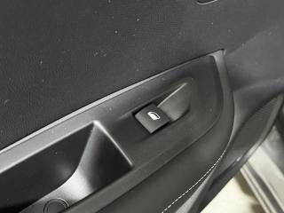 PEUGEOT 2008 usata 29