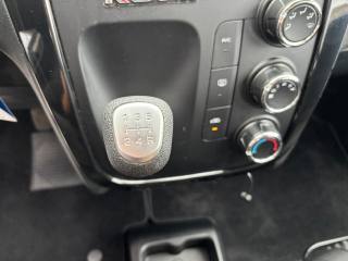 MAHINDRA KUV100 usata, con Climatizzatore