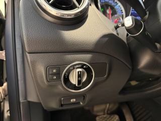 MERCEDES-BENZ GLA 200 usata, con Chiusura centralizzata