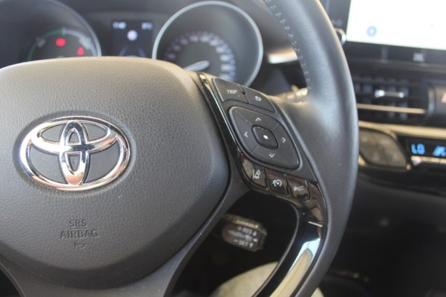 TOYOTA C-HR usata, con Sedile posteriore sdoppiato