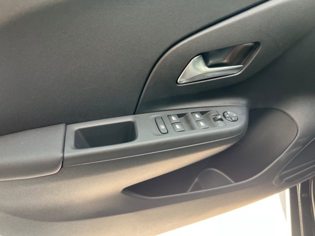 OPEL Corsa usata, con ESP