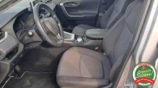 TOYOTA RAV 4 MY23 usata, con Alzacristalli elettrici