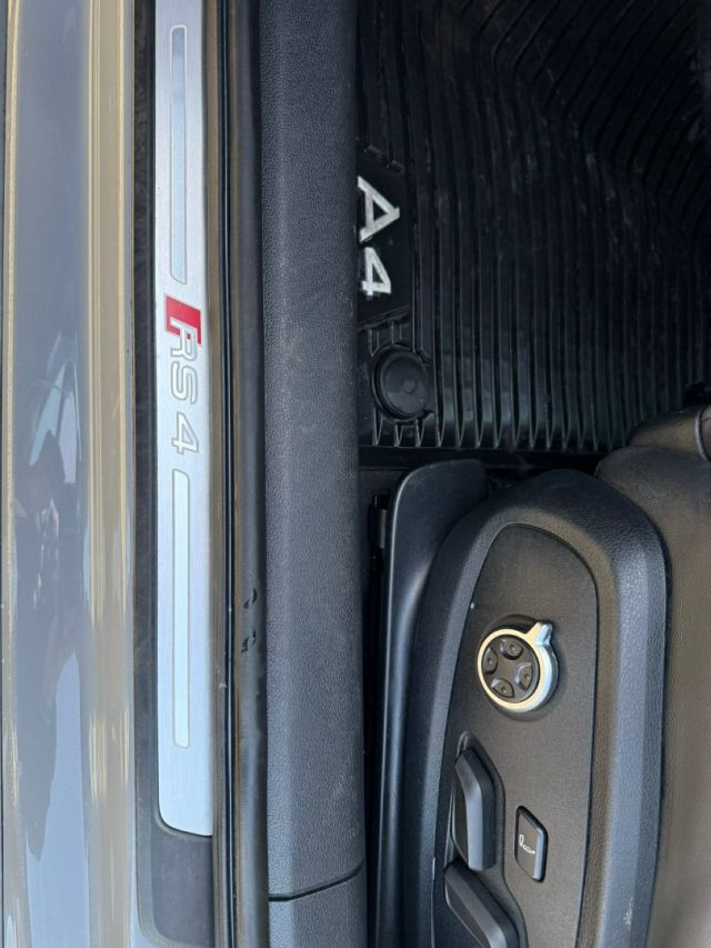 AUDI RS4 usata, con Chiusura centralizzata
