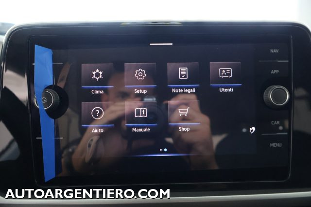 VOLKSWAGEN T-Roc usata, con USB