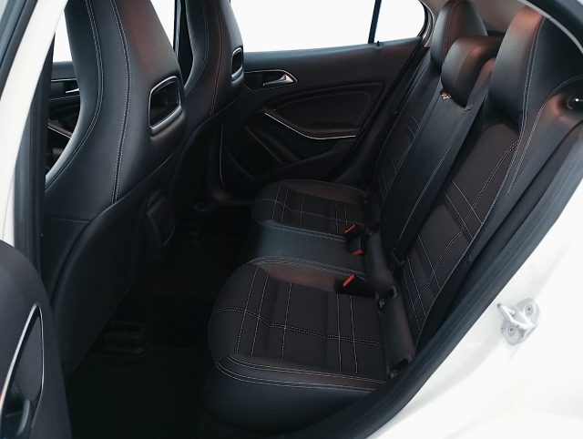 MERCEDES-BENZ GLA 200 usata 14