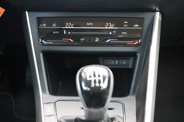 VOLKSWAGEN Taigo usata, con Bracciolo