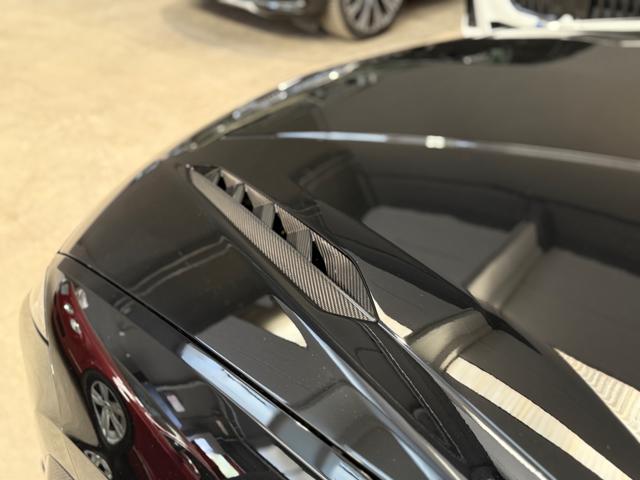 LAMBORGHINI Urus usata, con Leve al volante